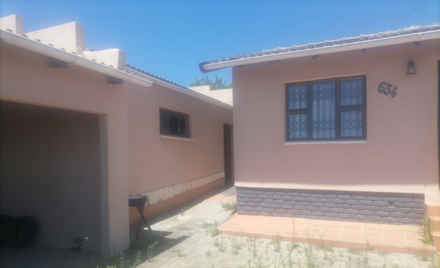 2 Bedroom Property for Sale in Phakamisa Eastern Cape